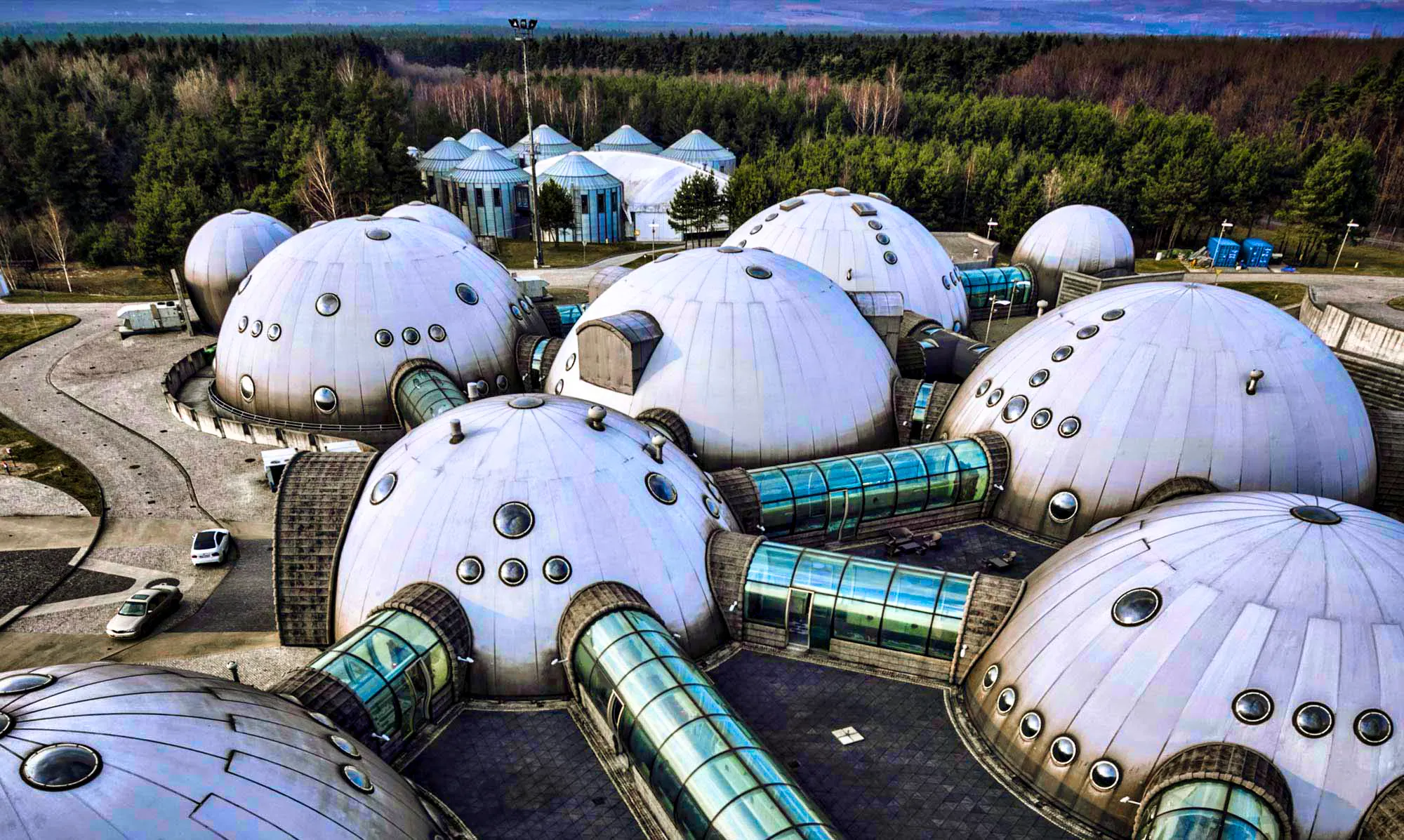 Kopuły kompleksu – widok z góry